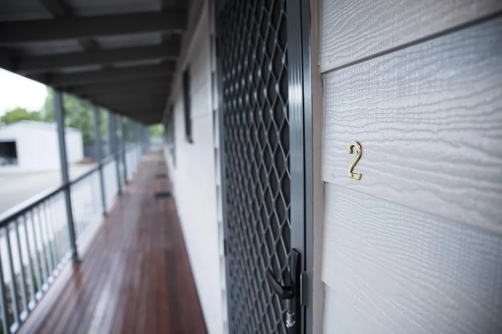 ****  The Rocks Motel Charleville Australia