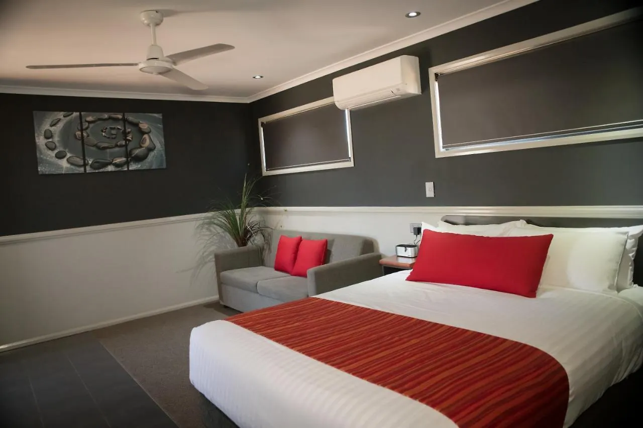 The Rocks Motel Charleville